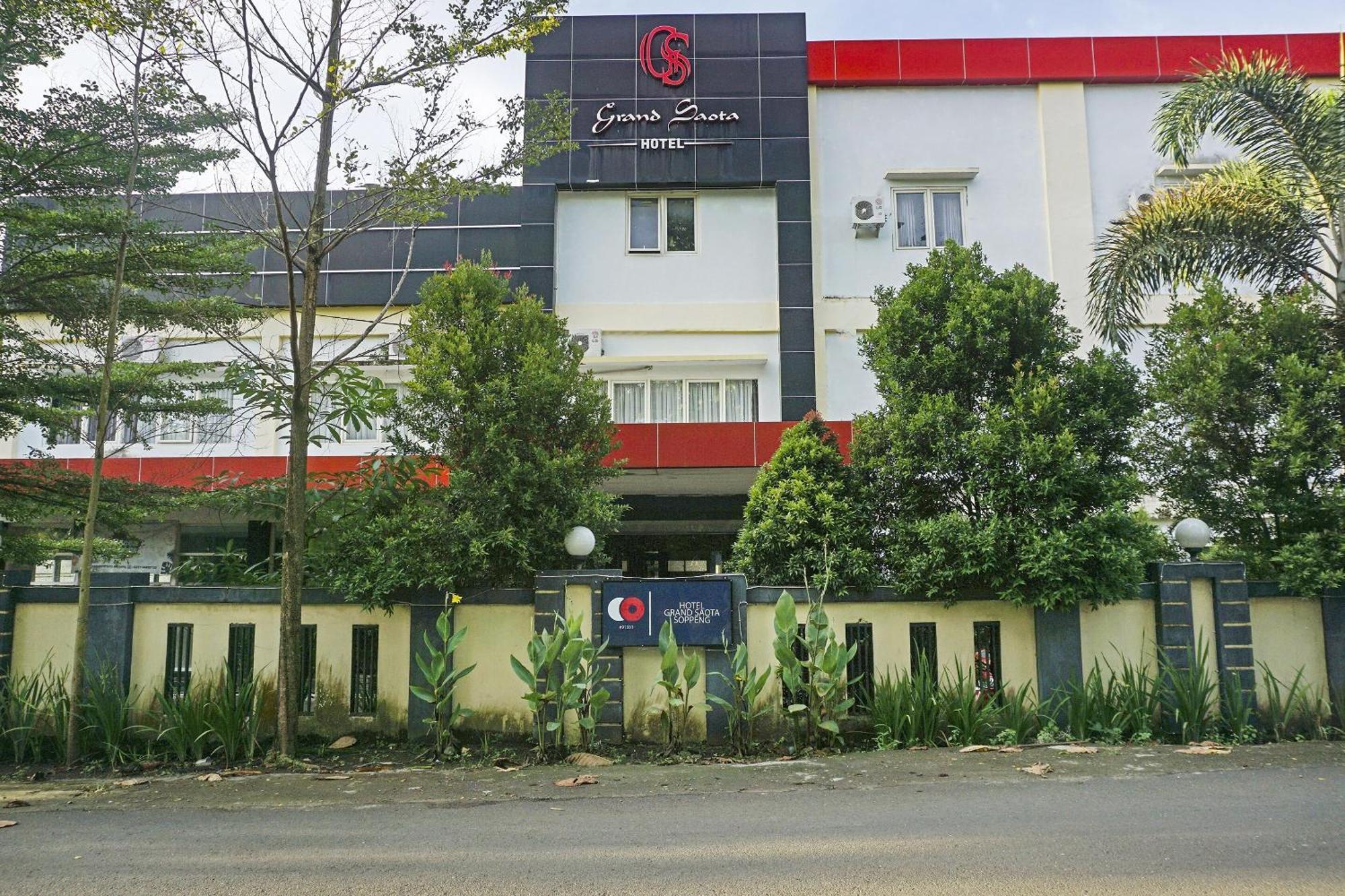 Collection O 91331 Hotel Grand Saota Soppeng Lalabata Exterior foto
